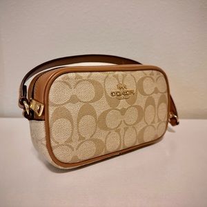 Coach Mini Jamie Camera hand bag, light khaki, phone wallet